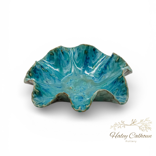 Island Green Scalloped Bowl