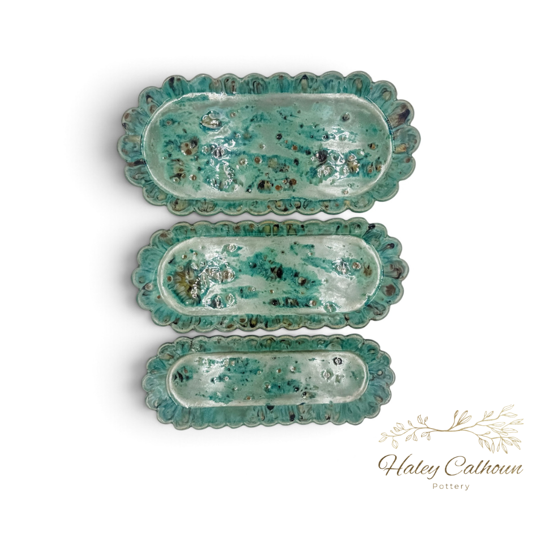 Oasis Scalloped Platters