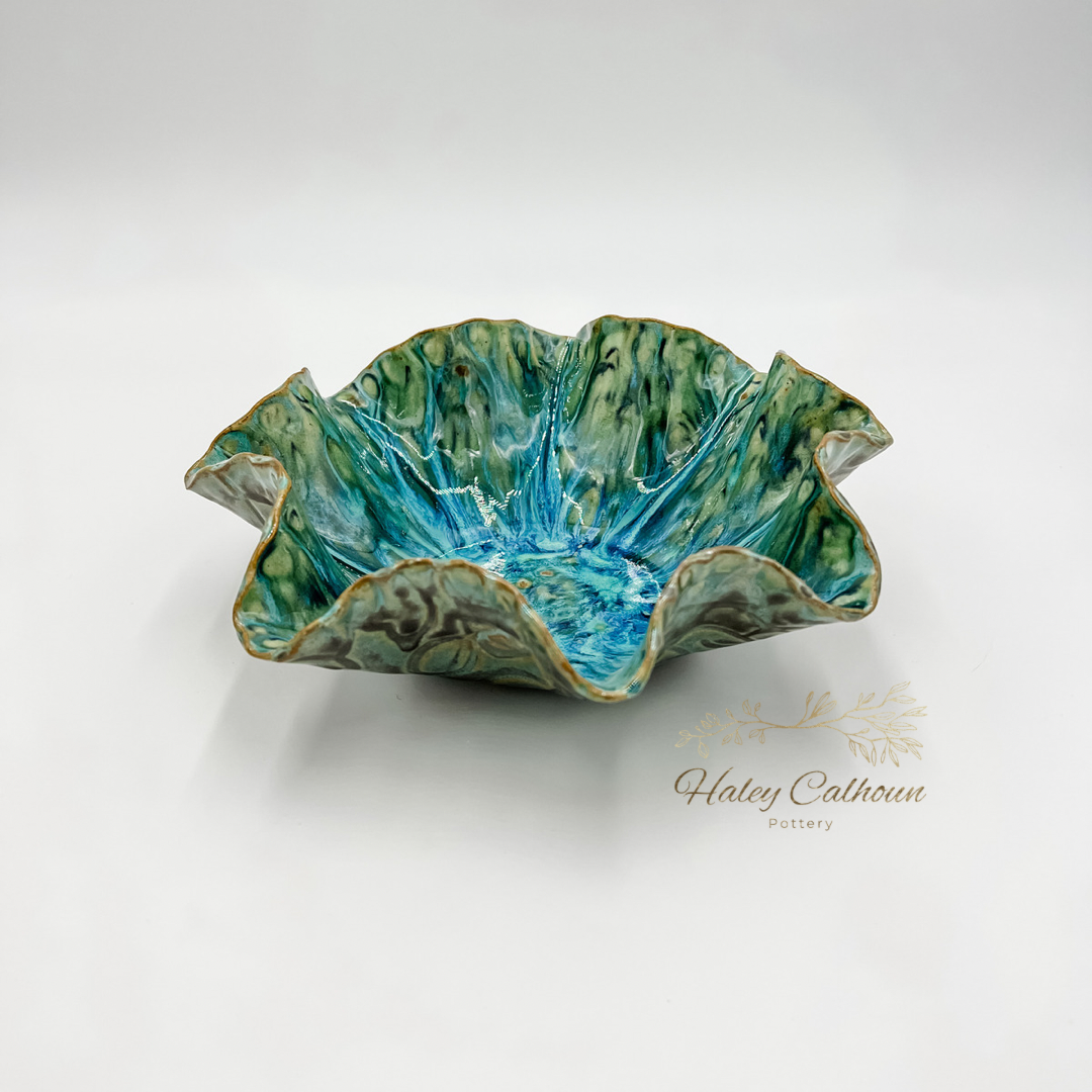 Island Green Scalloped Bowl